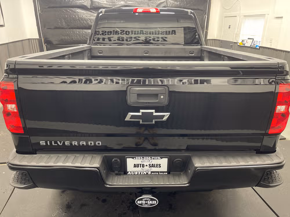 2018 Chevrolet Silverado 1500 Custom Double Cab Lower Image 3