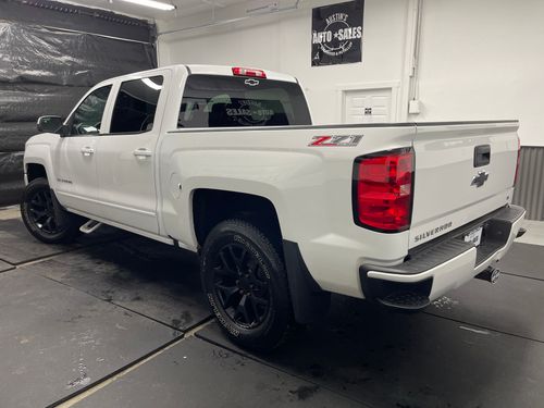 2016 Chevrolet Silverado 1500 Crew Cab Lower Image 2