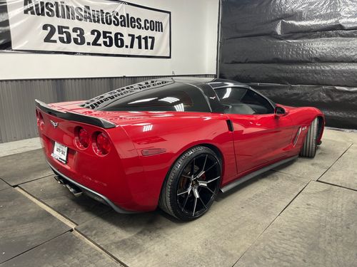2005 Chevrolet Corvette Base Lower Image 1