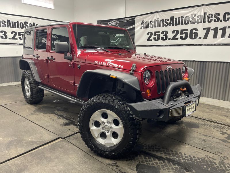 2011 Jeep Wrangler Unlimited Rubicon Upper Image 1