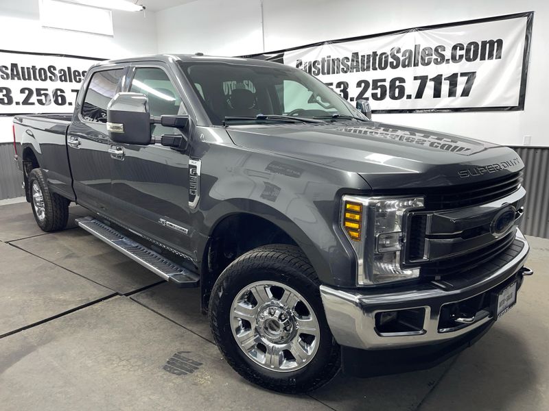 2019 Ford F-350 Super Duty Crew Cab Upper Image 1