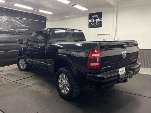 2021 Ram 2500 Limited Mega Cab Lower Image 2
