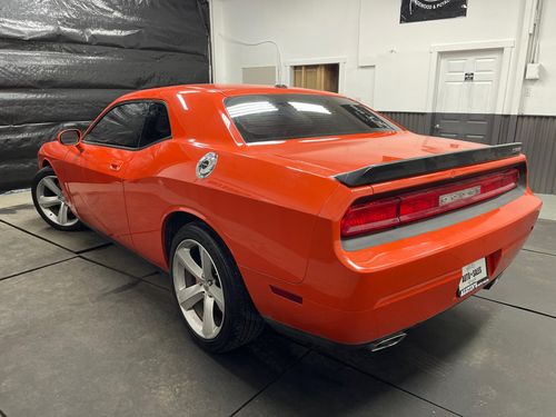 2009 Dodge Challenger SRT8 Lower Image 2