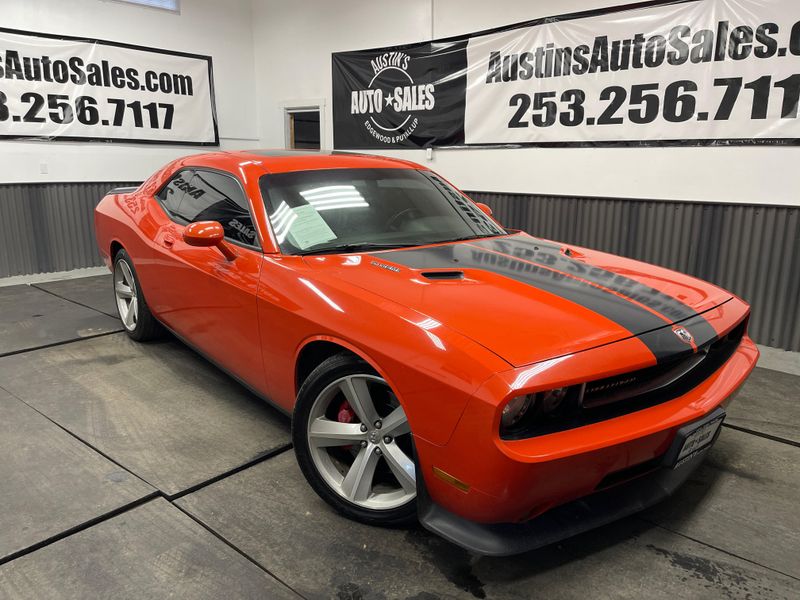 2009 Dodge Challenger SRT8 Upper Image 1