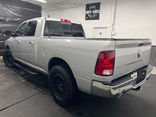 2016 Ram 1500 Big Horn Crew Cab Lower Image 2