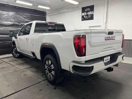 2021 GMC Sierra 3500HD Denali Crew Cab Lower Image 2