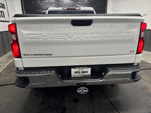 2019 Chevrolet Silverado 1500 LT Crew Cab Lower Image 2