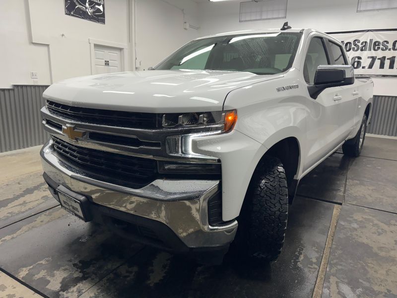2019 Chevrolet Silverado 1500 LT Crew Cab Upper Image 2