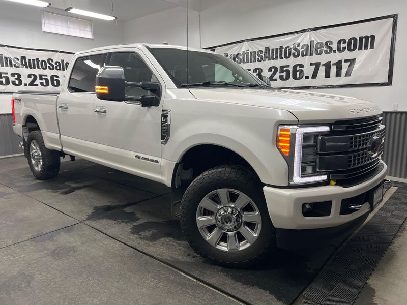 2017 Ford F-350 Super Duty Platinum Crew Cab Upper Image 1
