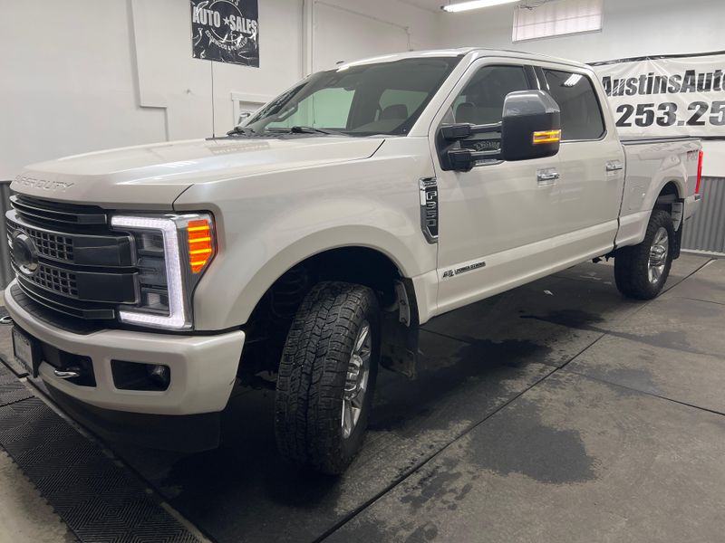 2017 Ford F-350 Super Duty Platinum Crew Cab Upper Image 2