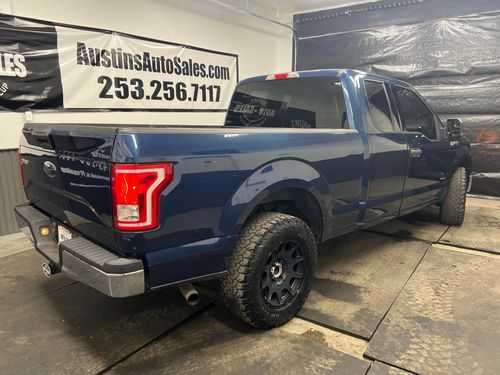 2015 Ford F-150 XLT SuperCab Lower Image 3