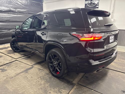 2019 Chevrolet Traverse Premier Lower Image 1