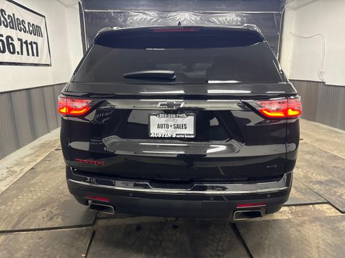 2019 Chevrolet Traverse Premier Lower Image 2