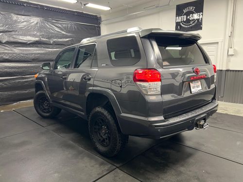 2011 Toyota 4Runner Limited Lower Image 1