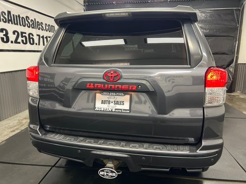 2011 Toyota 4Runner Limited Lower Image 2