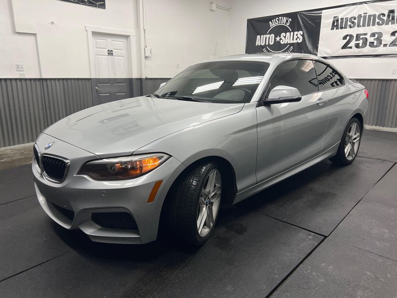 2016 BMW 2 Series 228i xDrive Upper Image 2