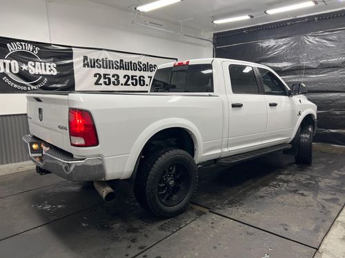 2015 Ram 2500 Outdoorsman Crew Cab Lower Image 3