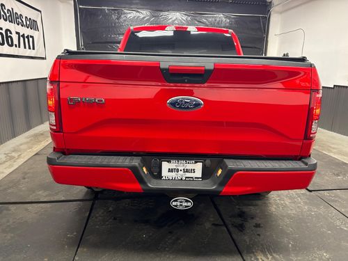 2016 Ford F-150 XLT SuperCrew Lower Image 2