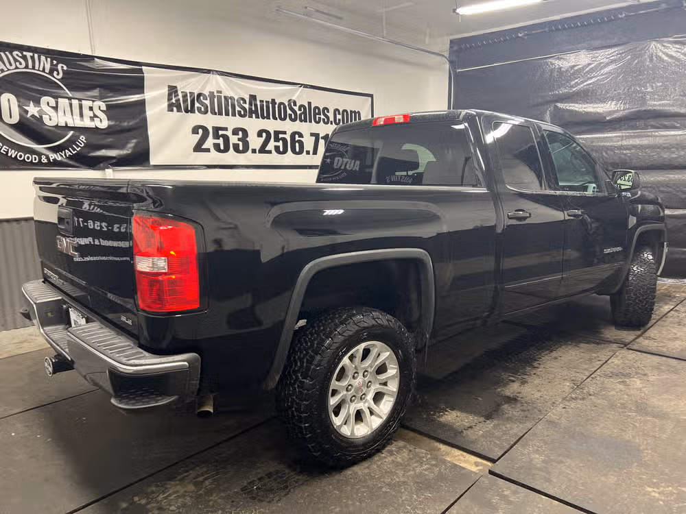2019 GMC Sierra 1500 Limited SLE Double Cab Lower Image 3