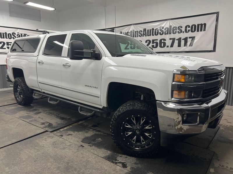 2015 Chevrolet Silverado 2500HD LTZ Crew Cab Upper Image 1
