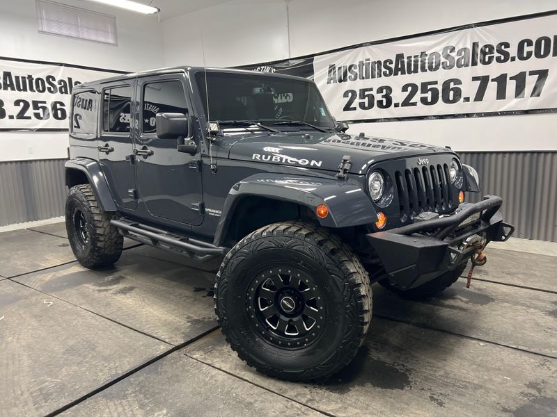 2017 Jeep Wrangler Unlimited Rubicon Upper Image 1