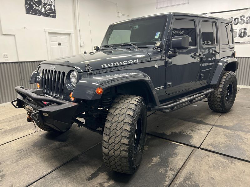 2017 Jeep Wrangler Unlimited Rubicon Upper Image 2