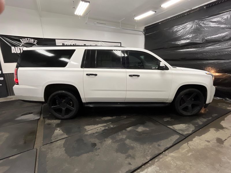 2020 GMC Yukon XL SLT Upper Image 2