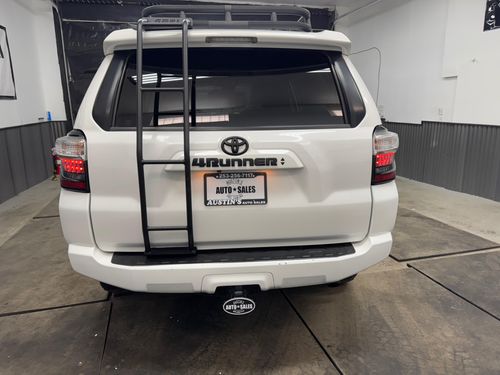 2020 Toyota 4Runner SR5 Premium Lower Image 2