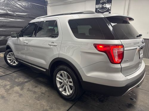 2017 Ford Explorer XLT - Austin's Auto Sales