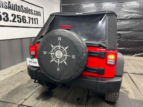 2017 Jeep Wrangler Unlimited Sport S Lower Image 2