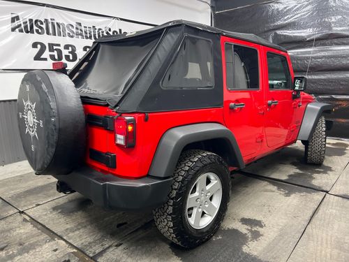 2017 Jeep Wrangler Unlimited Sport S Lower Image 3
