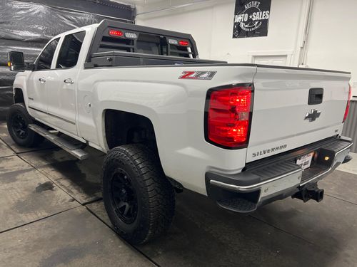 2016 Chevrolet Silverado 3500HD LTZ Crew Cab Lower Image 1