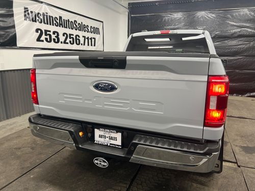 2021 Ford F-150 XLT SuperCrew Lower Image 2