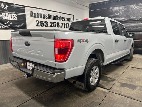 2021 Ford F-150 XLT SuperCrew Lower Image 3