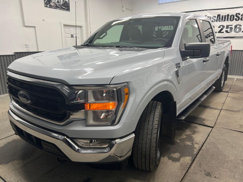2021 Ford F-150 XLT photo 2