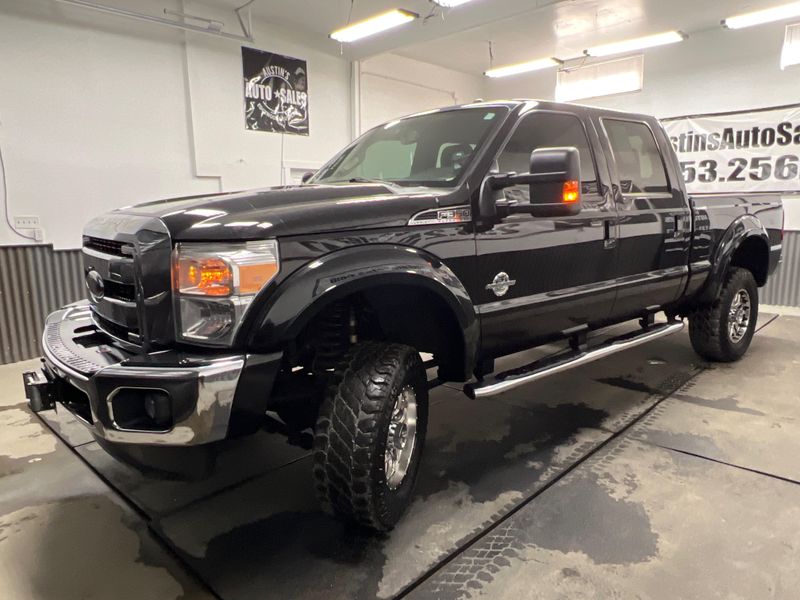 2012 Ford F-350 Super Duty Lariat Crew Cab Upper Image 2
