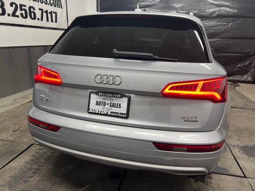 2018 Audi Q5 2.0T quattro Premium Lower Image 2