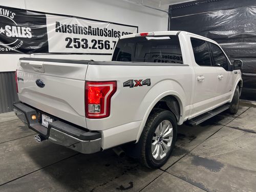 2016 Ford F-150 Lariat SuperCrew Lower Image 3