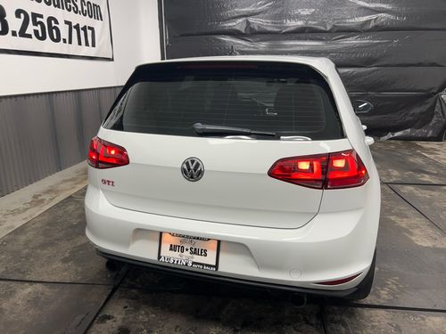 2017 Volkswagen Golf GTI Sport Lower Image 2
