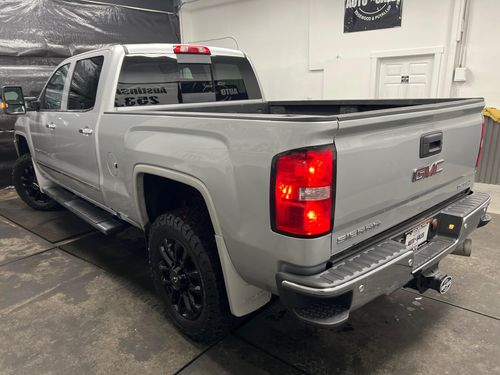 2018 GMC Sierra 3500HD Denali Crew Cab Lower Image 1