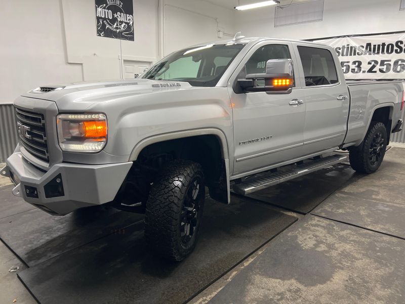2018 Gmc Sierra Denali photo 2