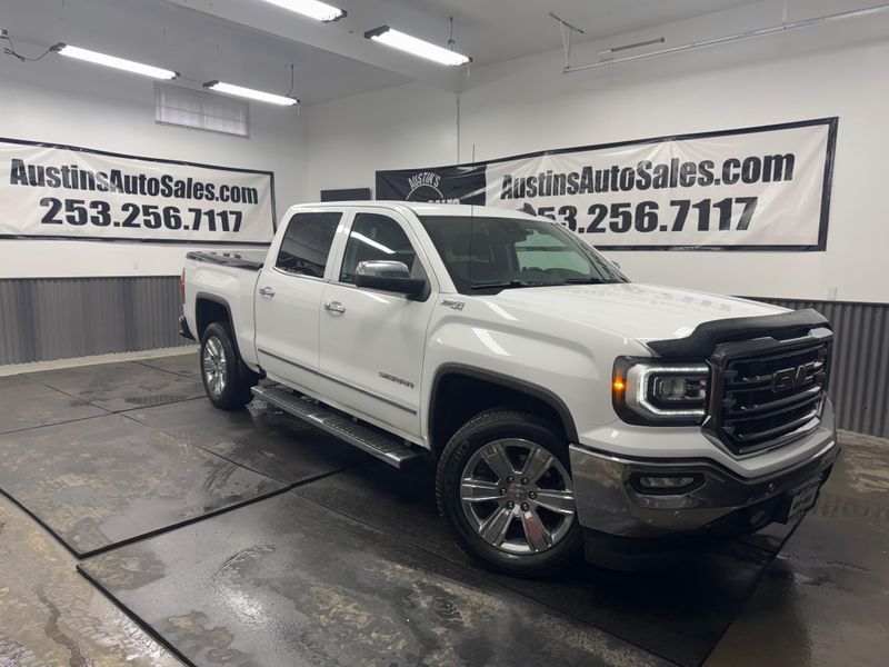 2017 GMC Sierra 1500 SLT Crew Cab Upper Image 1