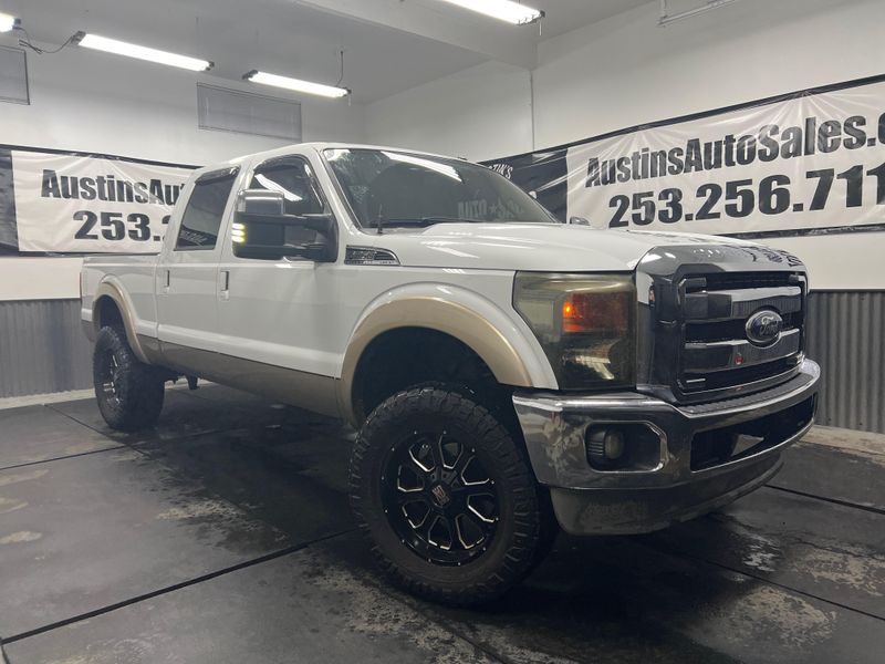 2011 Ford F-350 Super Duty Lariat Crew Cab Upper Image 1