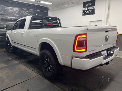 2019 Ram 3500 Limited Crew Cab Lower Image 1