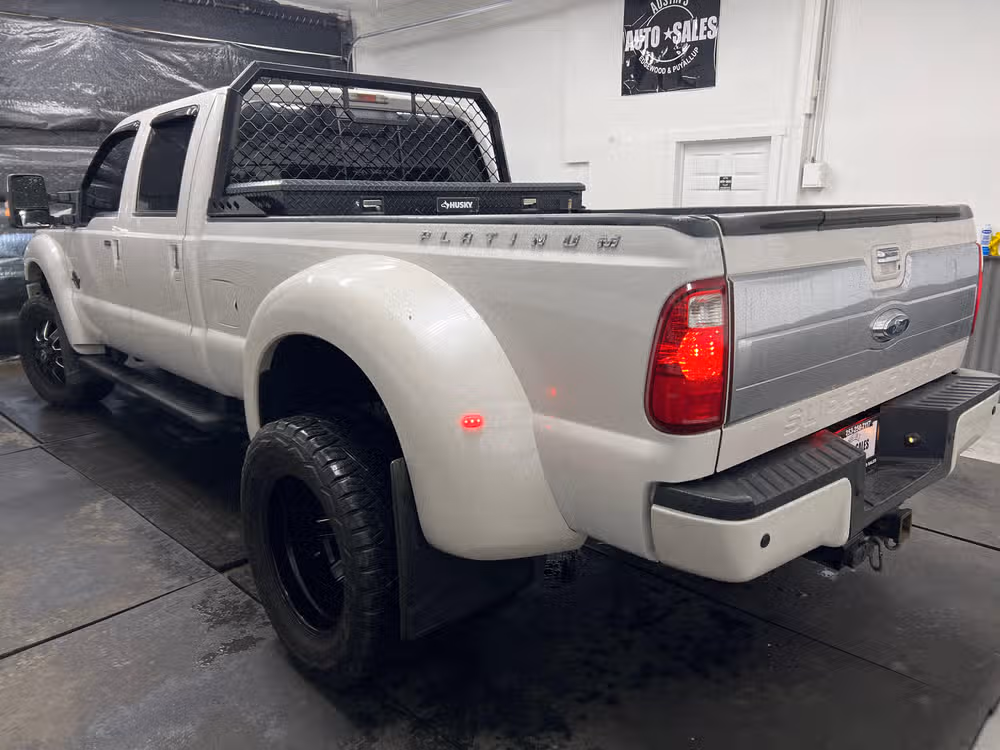 2013 Ford F-450 Super Duty Platinum Crew Cab Image 3