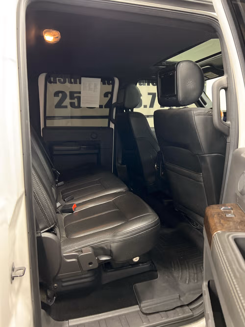2013 Ford F-450 Super Duty Platinum Crew Cab Image 11