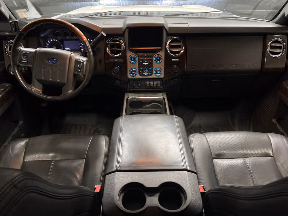 2013 Ford F-450 Super Duty Platinum Crew Cab Image 13