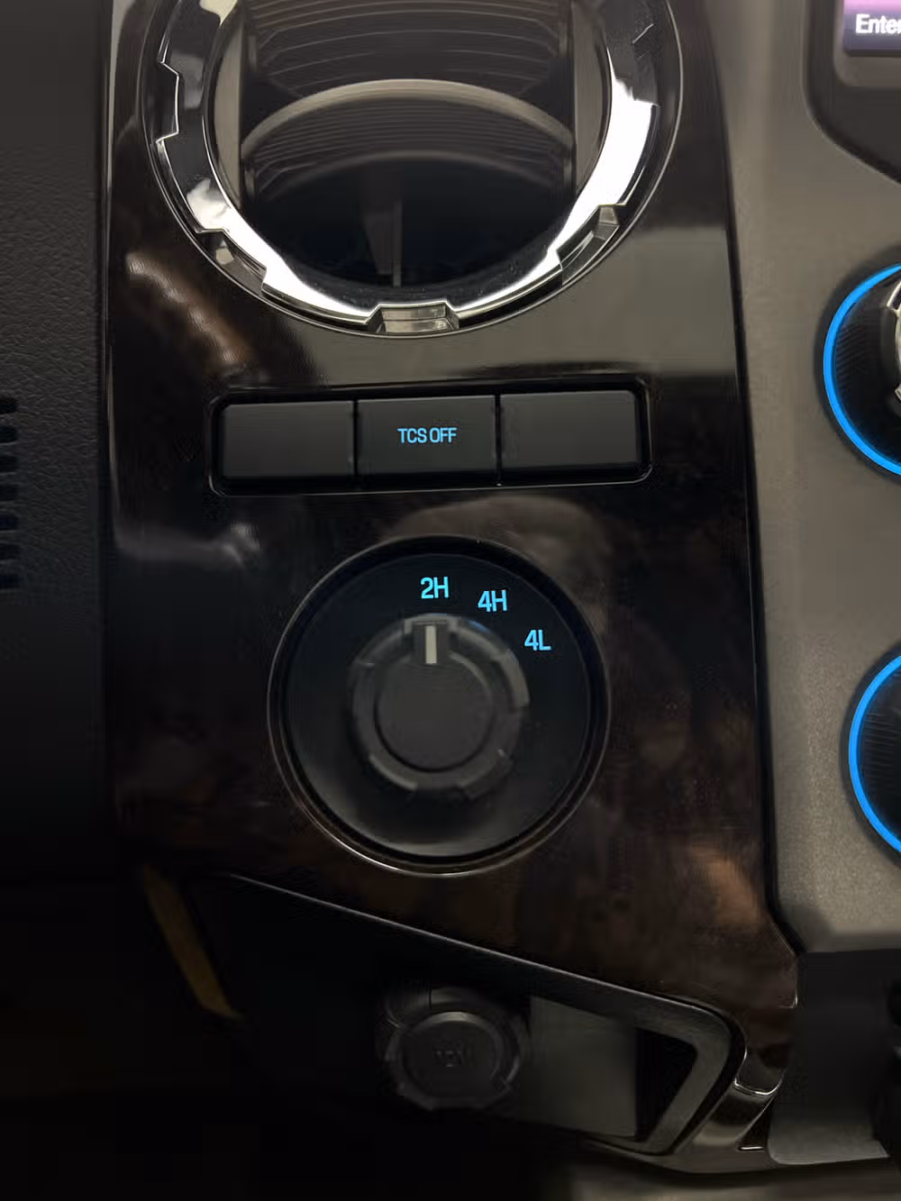 2013 Ford F-450 Super Duty Platinum Crew Cab Image 16