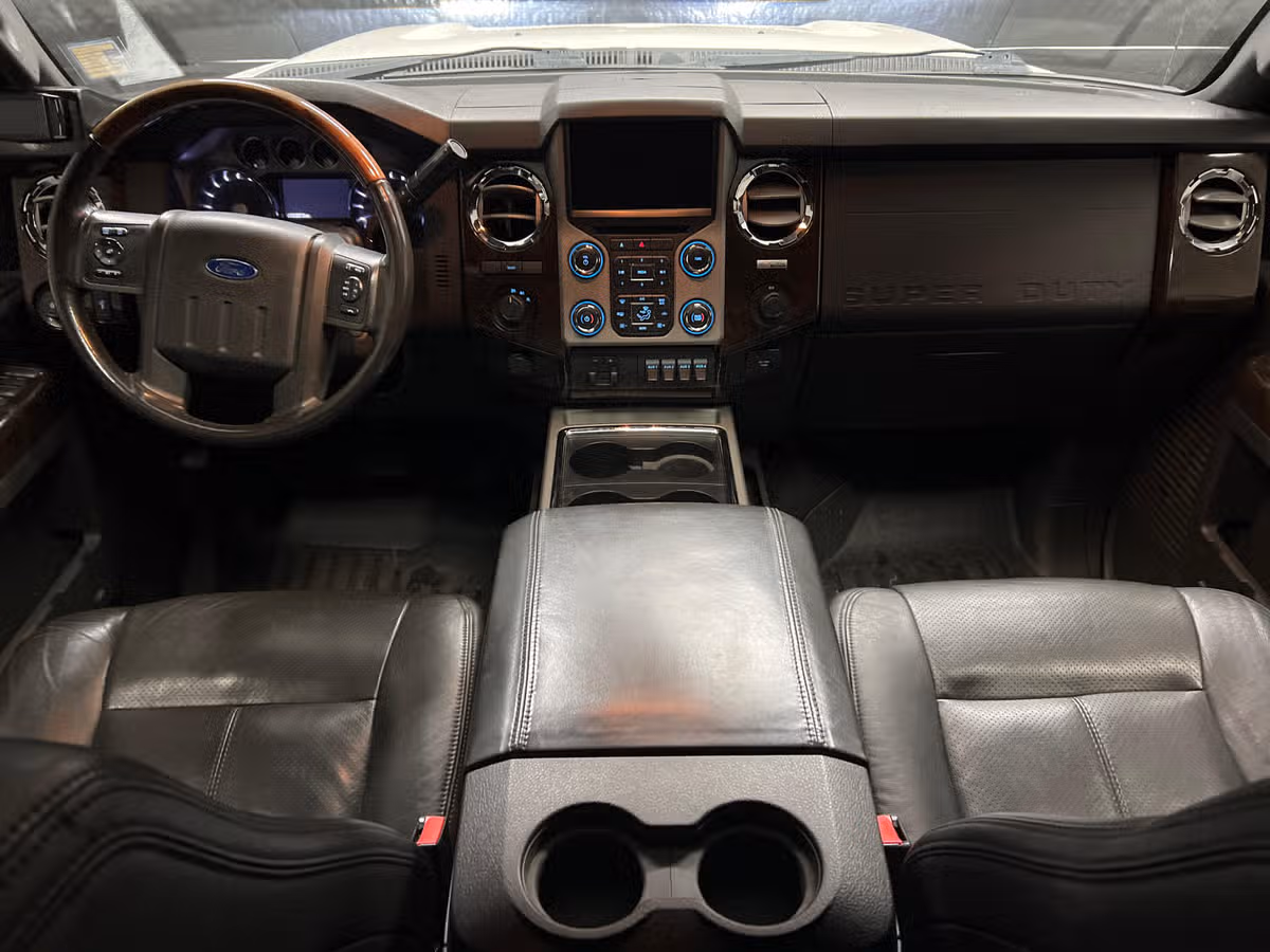 2013 Ford F-450 Super Duty Platinum Crew Cab Image 13