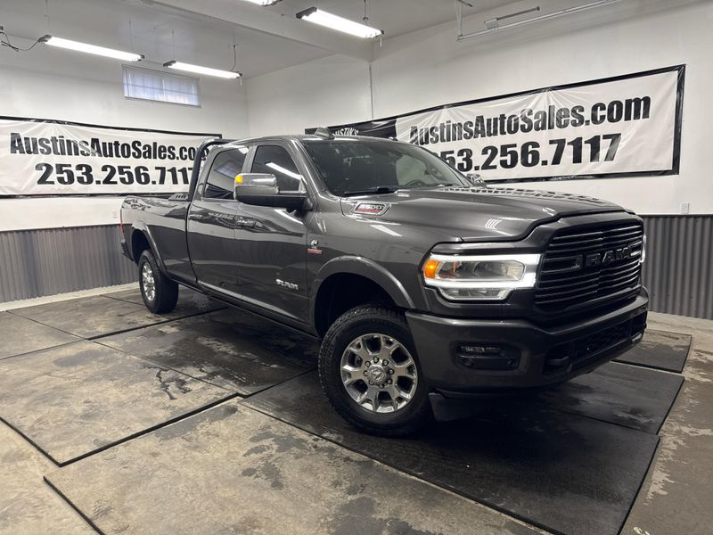 2019 Ram 3500 Laramie Crew Cab Upper Image 1